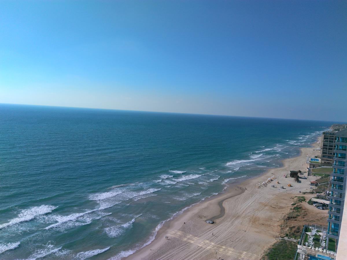 Отель Beach Dream Herzliya Экстерьер фото